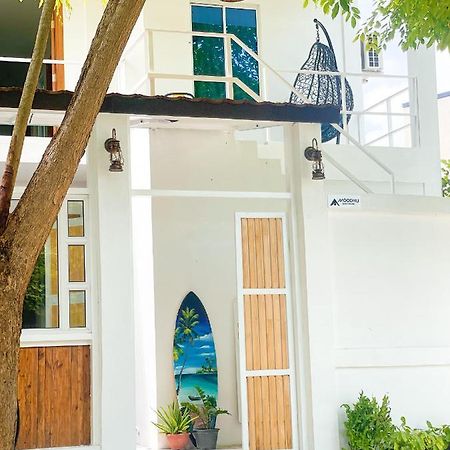Готель Moodhu Surf House Хіммафуші Екстер'єр фото